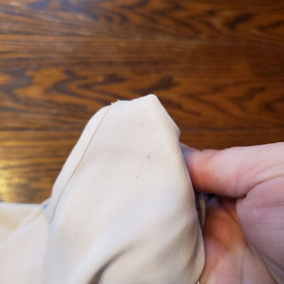 Torrid pale pink georgette eyelet  blouse size 2 - Picture 3 of 7